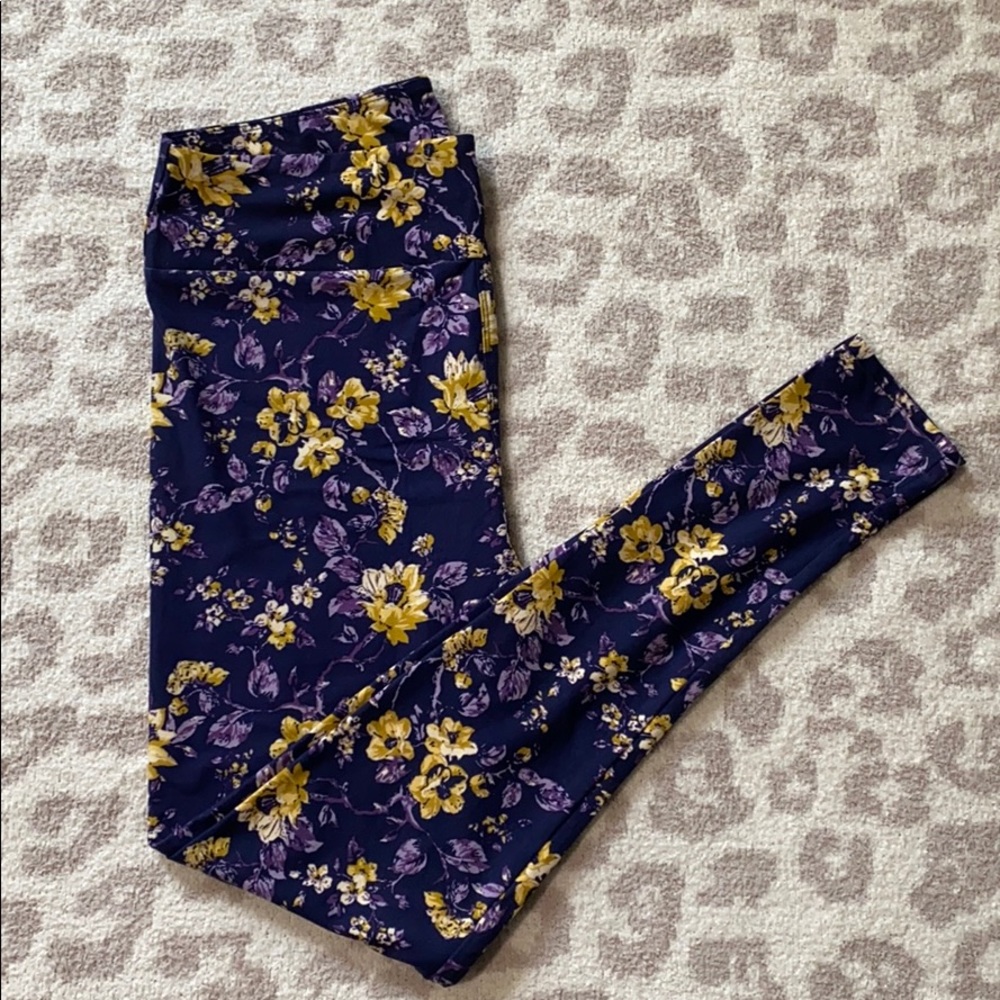 Lularoe TC Leggings - Picture 1 of 4
